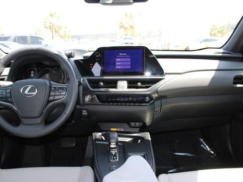 Used 2025 Lexus UX 300h FWD image 10