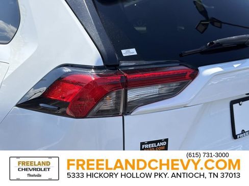 Used 2023 Toyota RAV4 XLE AWD/4WD image 12