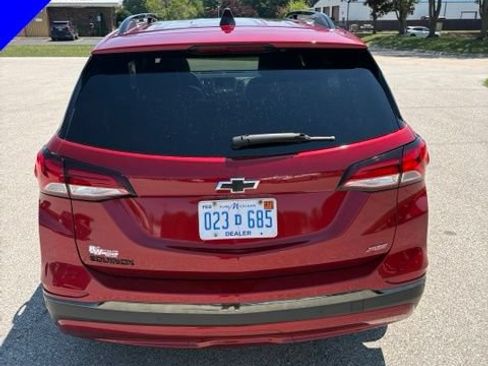 Used 2023 Chevrolet Equinox RS w/ LPO, Floor Liner Package FWD image 5