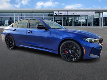 New 2025 BMW 330i Sedan w/ M Sport Package