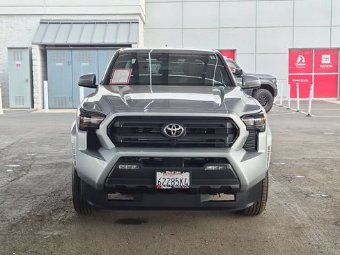 Used 2026 Toyota Tacoma SR5 RWD image 3