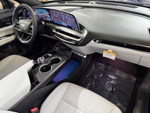 New 2026 Cadillac Lyriq Sport AWD/4WD image 49
