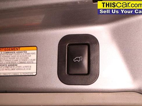 Used 2017 Toyota Sienna XLE Premium FWD image 33