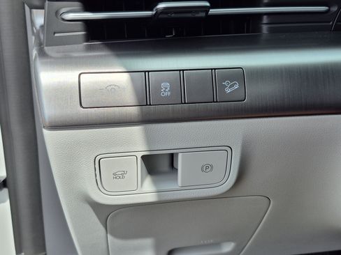 New 2026 Hyundai Kona Limited FWD image 28
