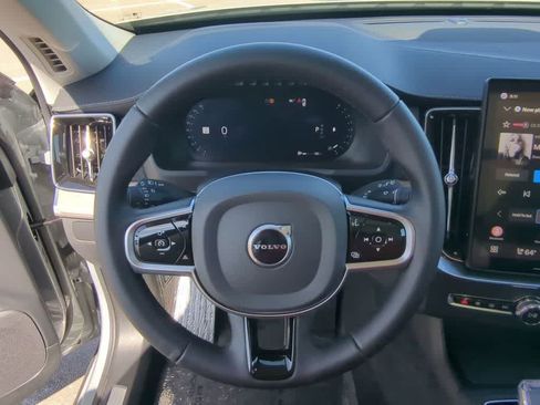 Used 2026 Volvo XC90 B5 Plus w/ Protection Package AWD/4WD image 21