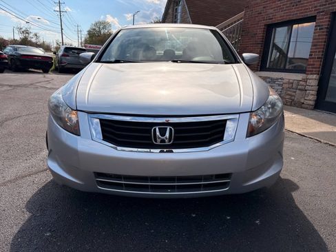 Used 2009 Honda Accord LX image 2