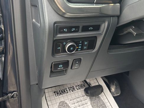 Certified 2022 Ford F150 Lariat image 31