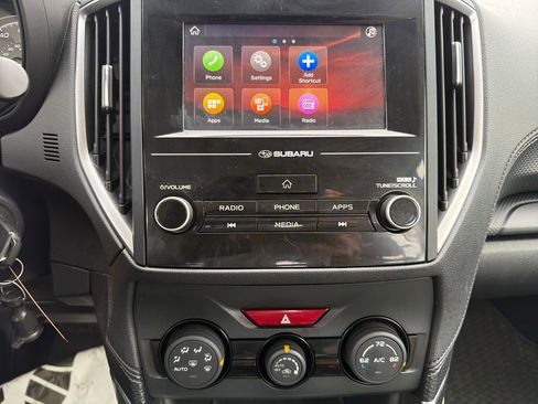 Certified 2024 Subaru Forester Base image 44