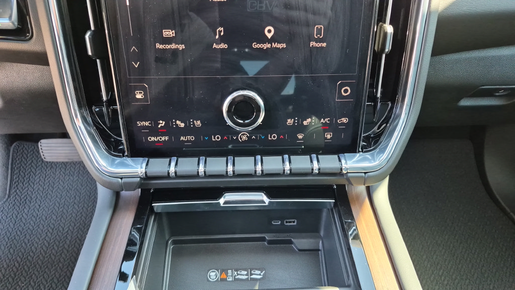New 2026 GMC Yukon Denali w/ Sun & Power Step Package AWD/4WD image 17