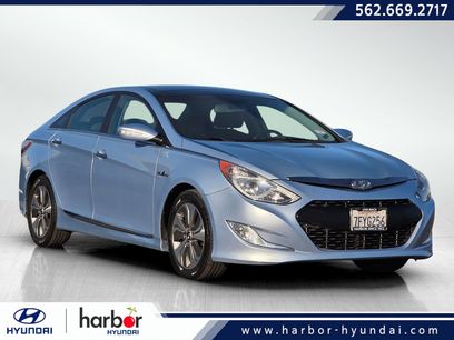 Used 2014 Hyundai Sonata Limited w/ Panoramic Sunroof Package 02