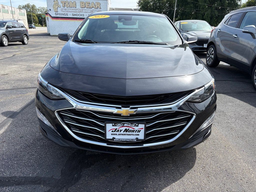 Used 2023 Chevrolet Malibu LT FWD image 7