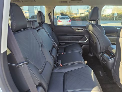 New 2026 INFINITI QX80 Luxe w/ Cargo Package image 15