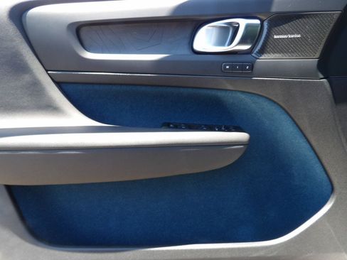 Certified 2023 Volvo C40 P8 Recharge Ultimate AWD/4WD image 13