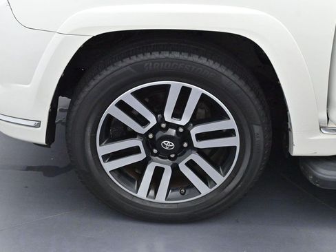 Used 2016 Toyota 4Runner Limited AWD/4WD image 34