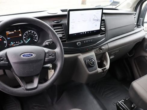 Used 2022 Ford E-Transit 148 High Roof Extended image 2