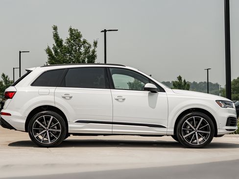 Certified 2023 Audi Q7 3.0T Prestige w/ Prestige Package AWD/4WD image 3