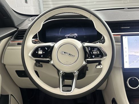 Used 2026 Jaguar F-PACE R-Dynamic S AWD/4WD image 14