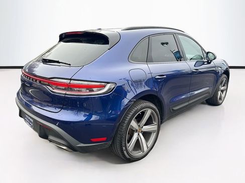 Used 2024 Porsche Macan image 8
