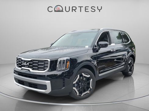 New 2025 Kia Telluride S image 1