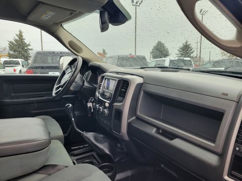 Used 2018 RAM 2500 Tradesman w/ Chrome Appearance Group image 19