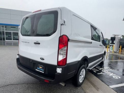 Used 2024 Ford Transit 250 Low Roof w/ Exterior Upgrade Package image 8