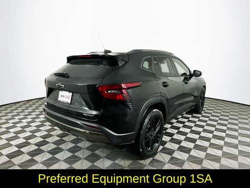 Used 2024 Chevrolet Trax ACTIV w/ Driver Confidence Package image 10