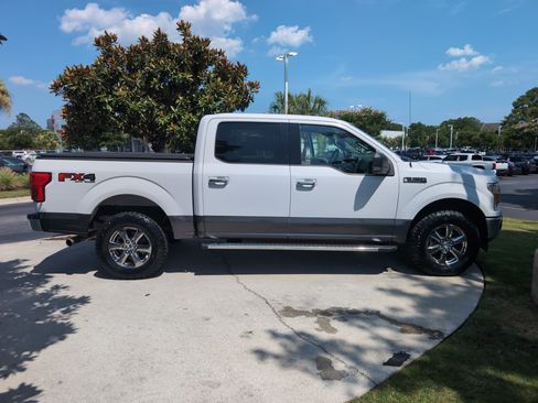 Used 2020 Ford F150 XLT w/ Equipment Group 302A Luxury AWD/4WD image 11