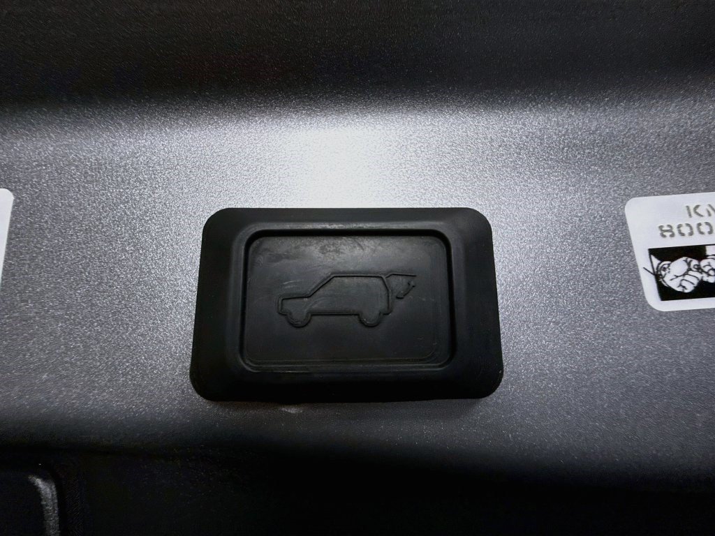 Used 2024 Toyota RAV4 XLE w/ Convenience Package AWD/4WD image 42