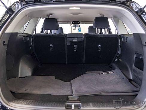 Used 2017 Kia Sorento L image 17