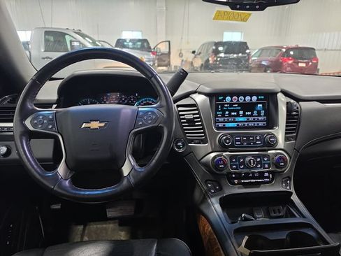 Used 2017 Chevrolet Tahoe Premier AWD/4WD image 5