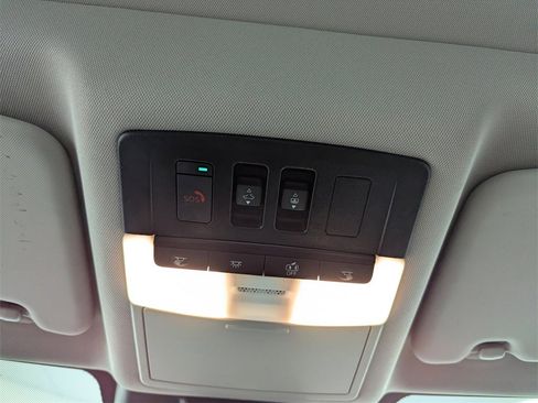 Used 2021 Nissan Rogue SL image 28