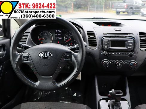 Used 2017 Kia Forte LX FWD image 14