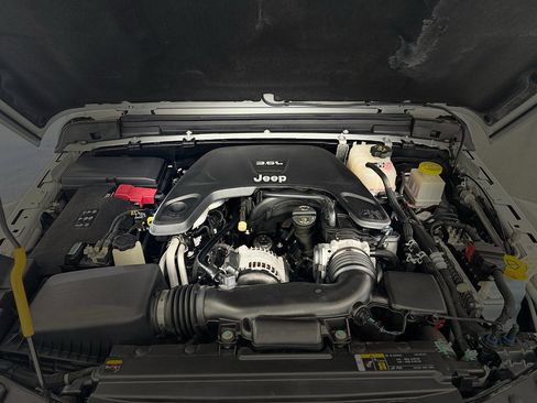 Used 2021 Jeep Gladiator Rubicon AWD/4WD image 27