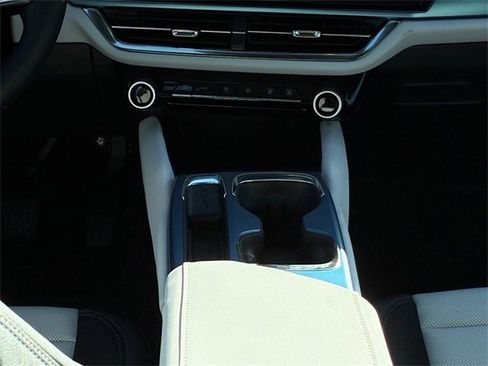 New 2026 Chevrolet Equinox EV LT image 20