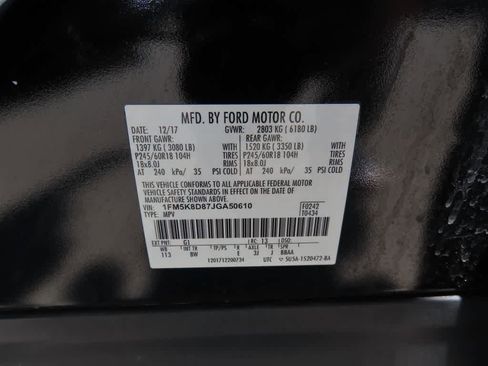 Used 2018 Ford Explorer XLT AWD/4WD image 25