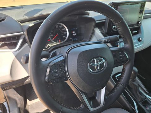 Used 2022 Toyota Corolla SE FWD image 9