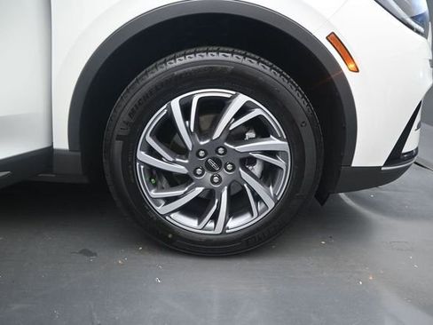 Used 2024 Lincoln Corsair AWD w/ Equipment Group 101A image 16