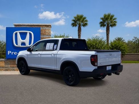 Certified 2024 Honda Ridgeline Black Edition image 4