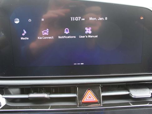 New 2025 Kia Niro EX image 43