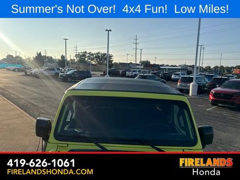 Used 2023 Jeep Wrangler Sport AWD/4WD image 9