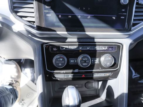 Certified 2022 Volkswagen Atlas SE image 23