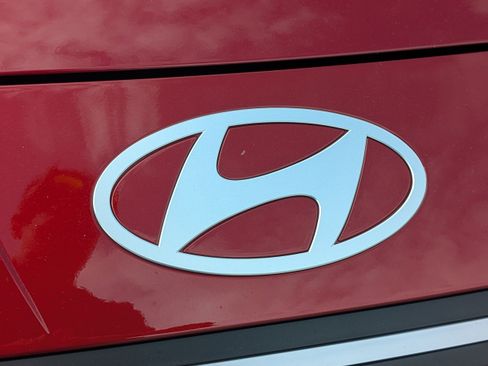 Certified 2025 Hyundai Elantra Sport FWD image 33