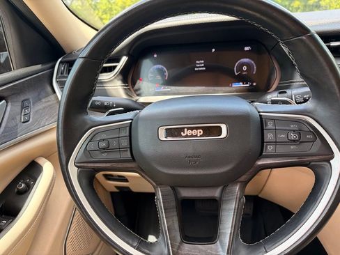 Used 2021 Jeep Grand Cherokee L Limited RWD image 21