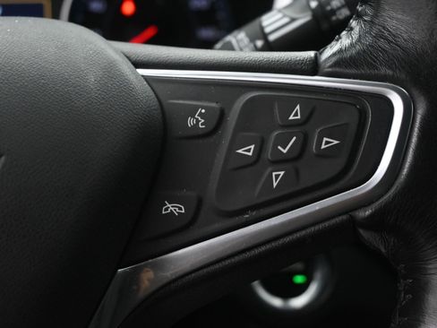 Used 2022 Chevrolet Equinox Premier AWD/4WD image 18