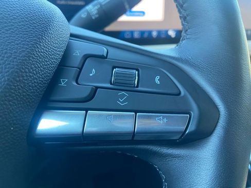 Certified 2025 Cadillac XT4 Premium Luxury FWD image 27