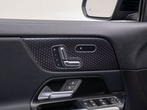 Certified 2026 Mercedes-Benz GLA 250 4MATIC image 15