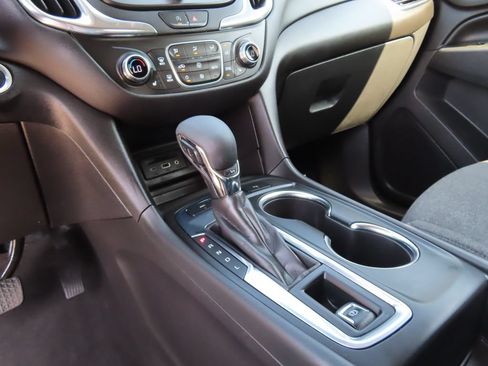 Certified 2023 Chevrolet Equinox LT AWD/4WD image 19