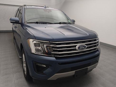 Used 2018 Ford Expedition Max XLT w/ Equipment Group 202A RWD image 14