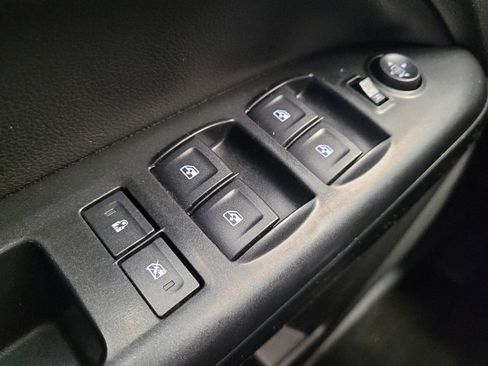 Used 2016 GMC Canyon SLE w/ All Terrain Package AWD/4WD image 27