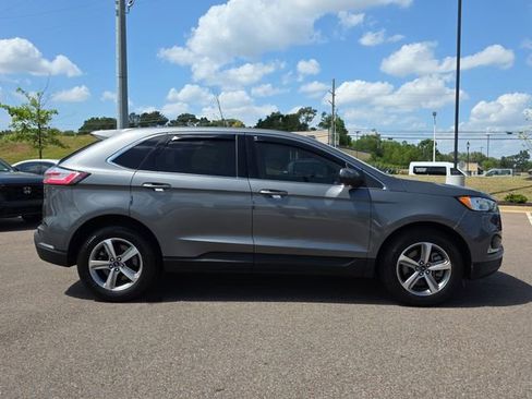 Used 2021 Ford Edge SEL w/ Convenience Package AWD/4WD image 2